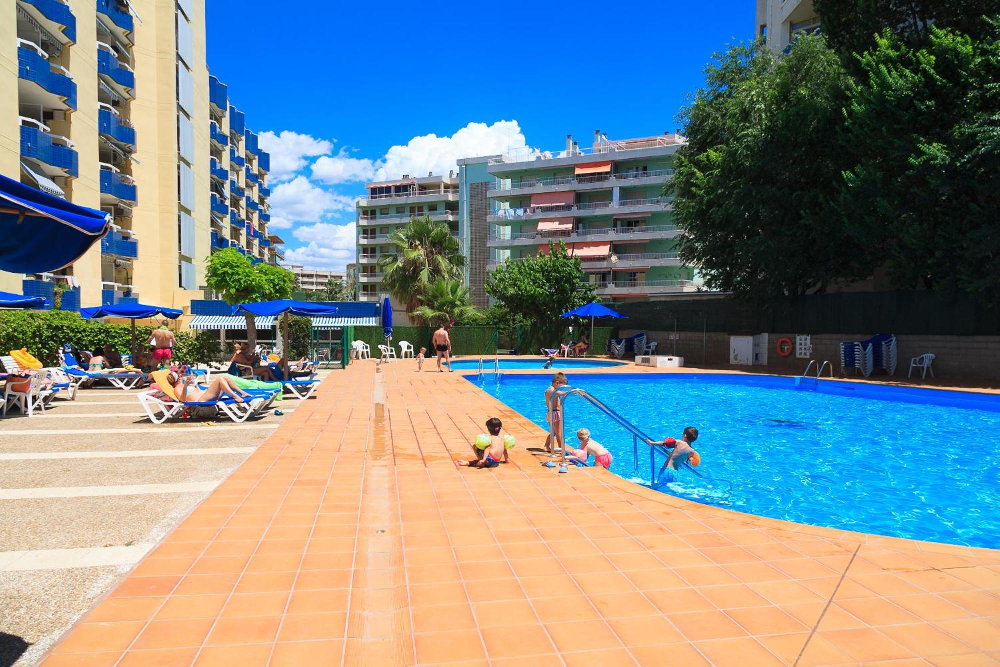 Uhc Alboran Apartments Salou Exterior photo